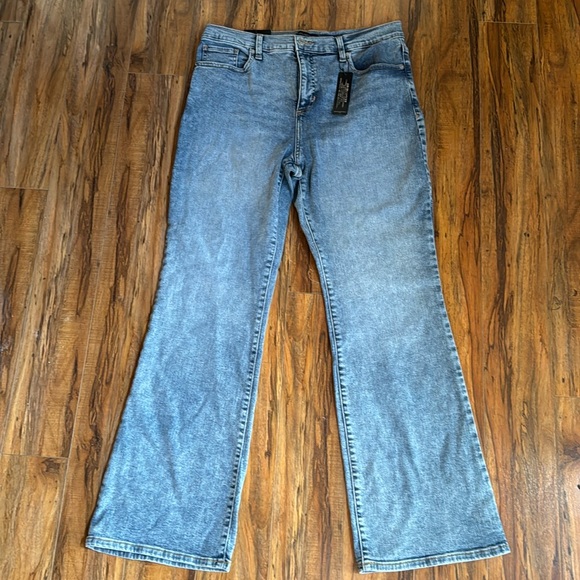 Banana Republic Vintage Stretch Bootcut Jeans - Picture 1 of 5